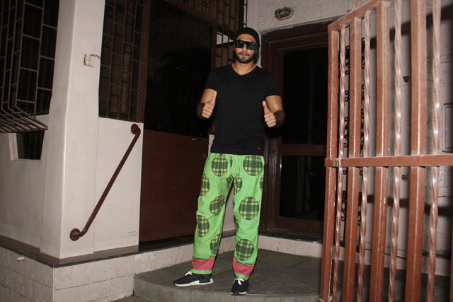 Ranveer Singh flashes the thumbs up sign. (Viral Bhayani)