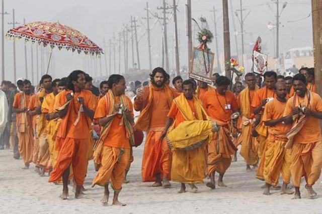 Sadhus of Kriya Yog Akhara take out religious procession at the bank of Sangam ahead of Maha Kumbh Mela (festival), in Allahabad. (Arvind Yadav/Hindustan Times) Sadhus of Kriya Yog Akhara take out religious procession at the bank of Sangam ahead of Maha Kumbh Mela (festival), in Allahabad. (Arvind Yadav/Hindustan Times)