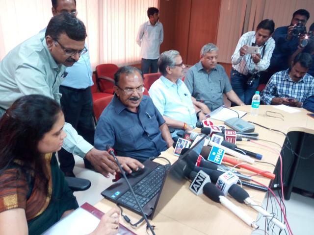 Rajasthan Board Class 12 science and commerce result declared by state education minister Vasudev Devnani in Ajmer. (Deepak Sharma/HT photo) Rajasthan Board Class 12 science and commerce result declared by state education minister Vasudev Devnani in Ajmer. (Deepak Sharma/HT photo)