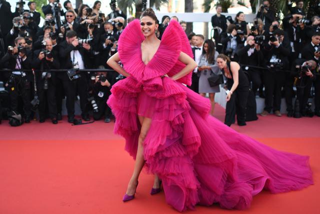 Deepika Padukone poses as she arrives on May 11, 2018 for the screening of the film Ash is Purest White (Jiang hu er nv) at the 71st edition of the Cannes Film Festival in Cannes. (AFP) Deepika Padukone poses as she arrives on May 11, 2018 for the screening of the film Ash is Purest White (Jiang hu er nv) at the 71st edition of the Cannes Film Festival in Cannes. (AFP)