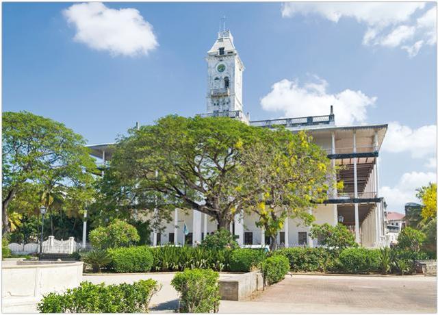 The House of Wonders, the landmark building in Stone Town, is striking in appearance (Shutterstock) The House of Wonders, the landmark building in Stone Town, is striking in appearance (Shutterstock)
