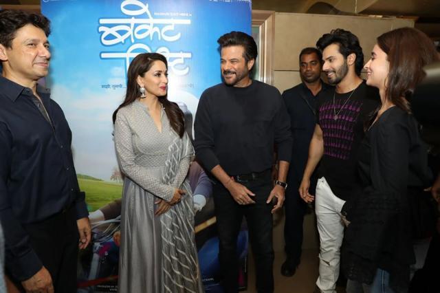 Alia, Varun and Anil join Madhuri for the special screening of Bucket List.