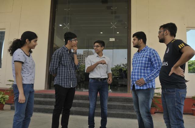 Class 12 students of GD Goenka Public School in Lucknow talking to each other a day before the declaration of board exam results. (Deepak Gupta/HT photo) Class 12 students of GD Goenka Public School in Lucknow talking to each other a day before the declaration of board exam results. (Deepak Gupta/HT photo)