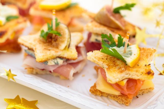 Sandwiches cut up in the shape of a star. (Shutterstock) Sandwiches cut up in the shape of a star. (Shutterstock)