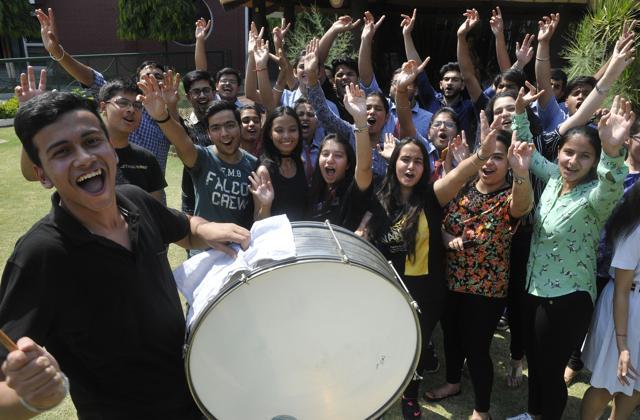 Kush Bansal of Saint Soldier International School in Chandigarh’s Sector 28 scored 98.8% to emerge as the topper of the humanities stream in Chandigarh, Mohali and Panchkula. (Karun Sharma/HT)