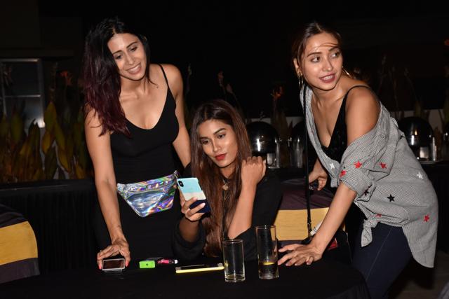 Kishwer Merchant with Asha Negi. (Viral Bhayani)