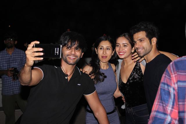 Karanvir Bohra with wife Teejay Sidhu and friends Asha Negi and Rithwik Dhanjiani. (Viral Bhayani)