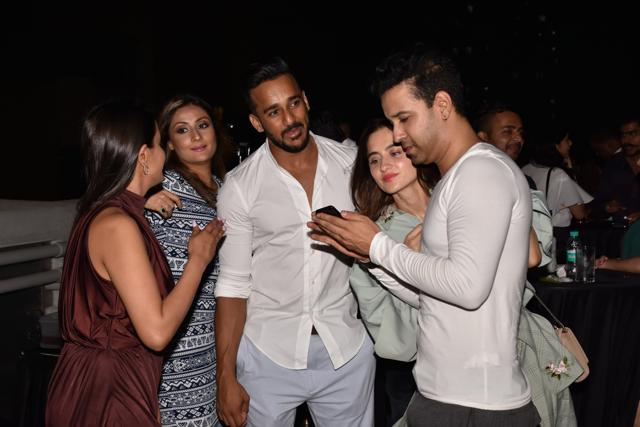 Rohit Reddy and Anita Hassnandani with Urvashi Dholakia, Aamir Ali and Sanjeeda Sheikh (Viral Bhayani)