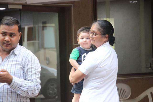 Taimur Ali Khan loves the camera. (Viral Bhayani) Taimur Ali Khan loves the camera. (Viral Bhayani)