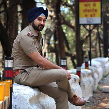 Gagandeep Singh is a shy, introverted man who didn’t know the meaning of viral videos a few days. Gagandeep Singh is a shy, introverted man who didn’t know the meaning of viral videos a few days.