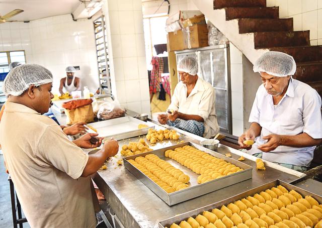 One mishti shop not to be missed in Kolkata is Balaram Mullick One mishti shop not to be missed in Kolkata is Balaram Mullick