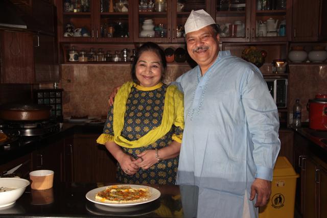 Chef Ghulam Qureshi and his wife, Aisha Qureshi preparing for Sehri. (Shivam Saxena/HT)