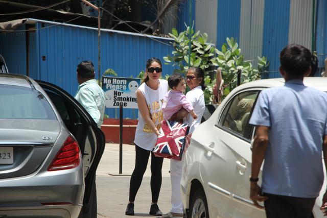 Kareena Kapoor Khan with Taimur. (Viral Bhayani)