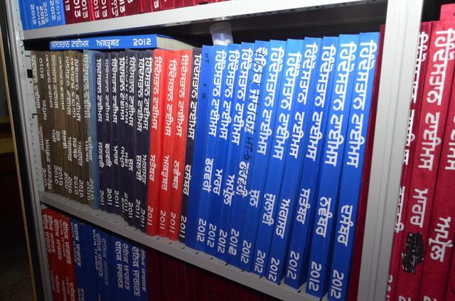Files of newspapers at the Sikh Reference Library in Golden Temple in Amritsar. (Sameer Sehgal/HT)
