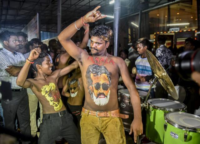The celebrations started early in Mumbai. (Kunal Patil/HT Photo)