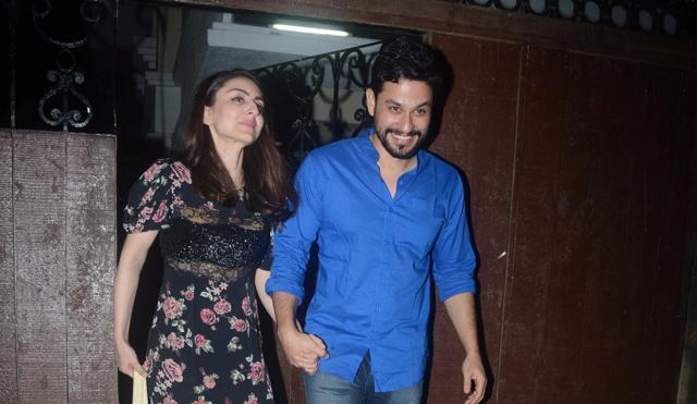 Soha Ali Khan and Kunal Kemmu at Angad Bedi and Neha Dhupia’s wedding dinner. (Viral Bhayani) Soha Ali Khan and Kunal Kemmu at Angad Bedi and Neha Dhupia’s wedding dinner. (Viral Bhayani)