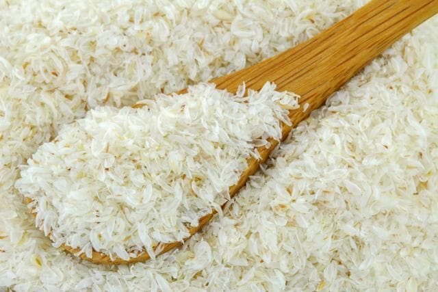 Psyllium helps lower cholesterol by binding with fats and bile acids. (Shutterstock) Psyllium helps lower cholesterol by binding with fats and bile acids. (Shutterstock)