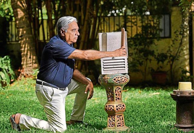 Mumbai-based Rajesh Kapadia, 65, is perhaps the country’s first weather blogger. Kapadia started his weather blog called Vagaries of the Weather almost a decade ago. (Satyabrata Tripathy/HT Photo) Mumbai-based Rajesh Kapadia, 65, is perhaps the country’s first weather blogger. Kapadia started his weather blog called Vagaries of the Weather almost a decade ago. (Satyabrata Tripathy/HT Photo)