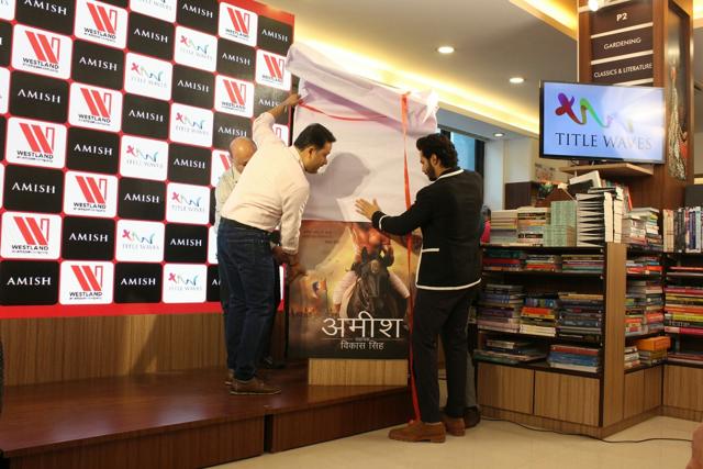 Varun Dhawan at the launch of Amish Tripathi's book. (IANS) Varun Dhawan at the launch of Amish Tripathi's book. (IANS)