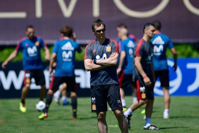Julen Lopetegui (C) attends a training session in Krasnodar Academy on June 11, 2018, ahead of the Russia 2018 FIFA World Cup football tournament. (AFP) Julen Lopetegui (C) attends a training session in Krasnodar Academy on June 11, 2018, ahead of the Russia 2018 FIFA World Cup football tournament. (AFP)