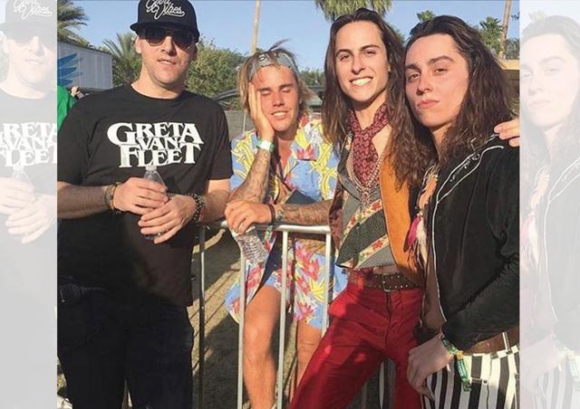 Justin Beiber hanging out with his friends at Coachella Valley Music and Arts Festival Justin Beiber hanging out with his friends at Coachella Valley Music and Arts Festival