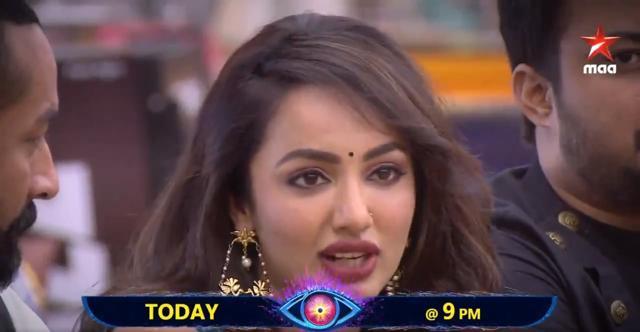 Tejaswi Madivada makes a point during Bigg Boss 2 Telugu’s Saturday episode. (Screen Grab) Tejaswi Madivada makes a point during Bigg Boss 2 Telugu’s Saturday episode. (Screen Grab)