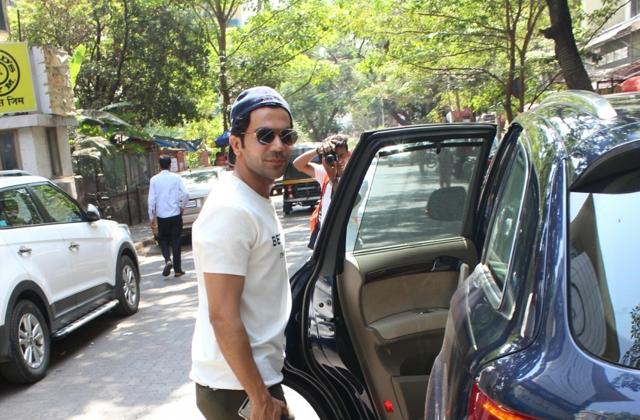Actor Rajkummar Rao seen at Mumbai’s Bandra, on April 28, 2018. (IANS) Actor Rajkummar Rao seen at Mumbai’s Bandra, on April 28, 2018. (IANS)