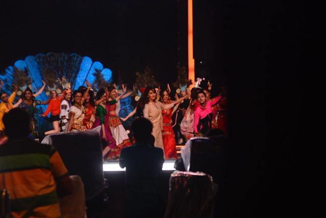 Madhuri Dixit rehearsing for Miss India pageant. (Viral Bhayani)