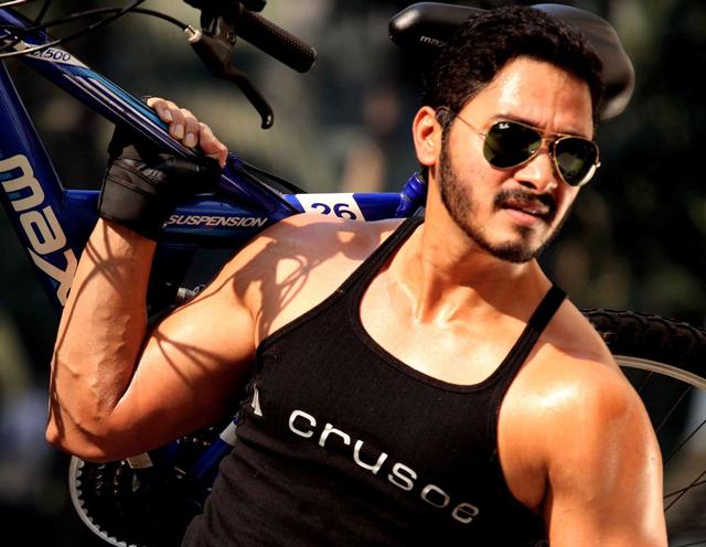 Shreyas Talpade believes that yoga teaches you to control your breathing and get rid of stress (HTPHOTO) Shreyas Talpade believes that yoga teaches you to control your breathing and get rid of stress (HTPHOTO)