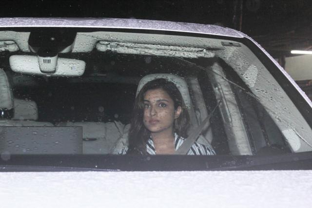 Parineeti Chopra visited cousin Priyanka Chopra’s Juhu home for dinner. (Viral Bhayani)