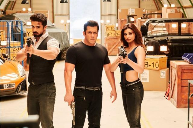 Race 3 stars Salman Khan in the lead role with a host of other stars including Daisy Shah and Saqib Saleem. Race 3 stars Salman Khan in the lead role with a host of other stars including Daisy Shah and Saqib Saleem.