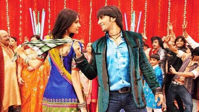 Band Baaja Baaraat (2010) revolved around the concept of weddings and the love story of two wedding planners. Band Baaja Baaraat (2010) revolved around the concept of weddings and the love story of two wedding planners.