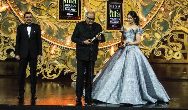 Boney Kapoor accepts the Best Actress award on behalf of his late wife Sridevi. Boney Kapoor accepts the Best Actress award on behalf of his late wife Sridevi.