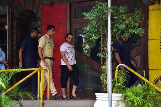 Aamir Khan, who was seen at a spa in Bandra, was at the same facility last week too. (Viral Bhayani)