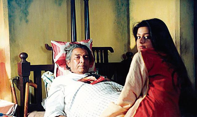 In Naseem (1995), poet Kaifi Azmi plays Naseem’s grandfather. The movie is set in the Mumbai of the ’90s . It ends with the news that the Babri Masjid has been demolished. “Naseem was almost like an epitaph. It felt as if it was all over. After this film, it seemed I had nothing more to say,” says Mirza. (HT Archive ) In Naseem (1995), poet Kaifi Azmi plays Naseem’s grandfather. The movie is set in the Mumbai of the ’90s . It ends with the news that the Babri Masjid has been demolished. “Naseem was almost like an epitaph. It felt as if it was all over. After this film, it seemed I had nothing more to say,” says Mirza. (HT Archive )