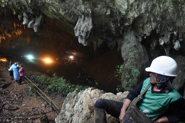 Around 1,000 Navy SEAL divers, police, soldiers, border guards and officials have been mobilised for the around-the-clock rescue in a remote border mountainous province near the Laos and Myanmar borders. (AFP) Around 1,000 Navy SEAL divers, police, soldiers, border guards and officials have been mobilised for the around-the-clock rescue in a remote border mountainous province near the Laos and Myanmar borders. (AFP)