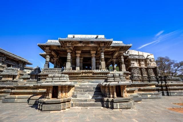 The temple compelex of Halebidu (Shutterstock) The temple compelex of Halebidu (Shutterstock)