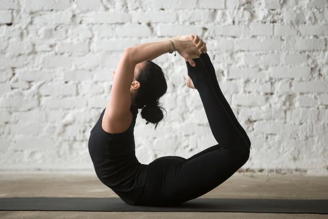 Yoga for Morning Sickness: 5 Prenatal Yoga Poses | YouAligned