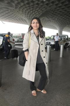 Soha Ali Khan spotted at the airport. Soha Ali Khan spotted at the airport.