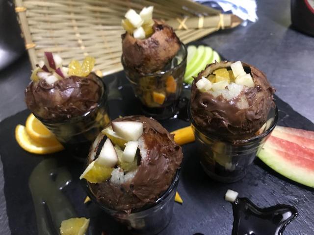Chocolate gol gappas. Chocolate gol gappas.