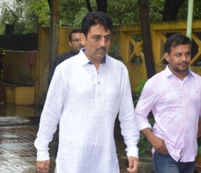 Shailesh Lodha who plays Taarak Mehta on the show at Dr Haathi’s funeral.