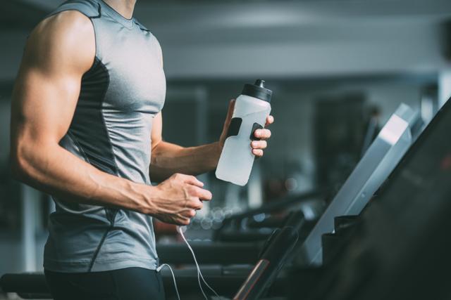 Not drinking enough water can cause a dip in your energy levels. (Shutterstock)