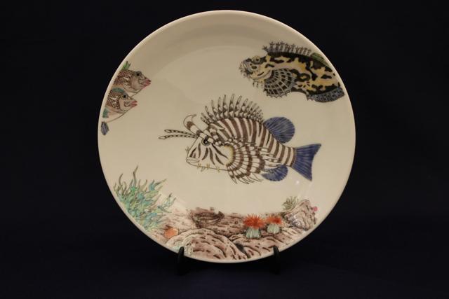 Not just flower motifs, but marine life also makes frequent appearances in Obata’s work.