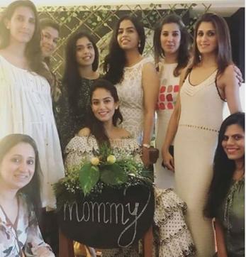 Mommy-to-be Mira Rajput with her friends.
