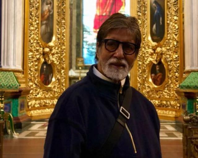 Amitabh Bachchan doing all the tourist-y things in Russia.