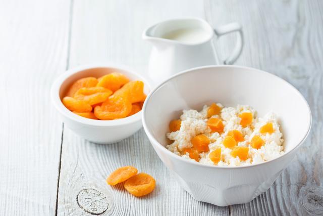 Cottage cheese is a solid breakfast option that contains good amounts of whey protein and casein. (Shutterstock) Cottage cheese is a solid breakfast option that contains good amounts of whey protein and casein. (Shutterstock)