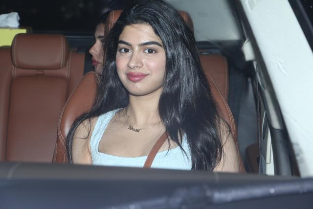 Janhvi’s sister, Khushi, might also enter the movie industry. (Viral Bhayani) Janhvi’s sister, Khushi, might also enter the movie industry. (Viral Bhayani)