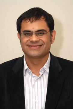 Author Raza Rumi (Courtesy HarperCollins) Author Raza Rumi (Courtesy HarperCollins)