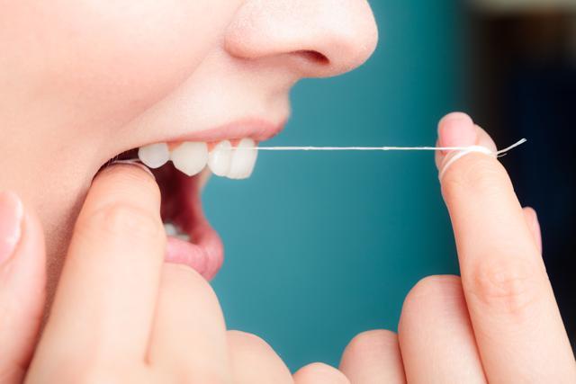 If you have gaps between your teeth, flossing is recommended for you. (Shutterstock) If you have gaps between your teeth, flossing is recommended for you. (Shutterstock)