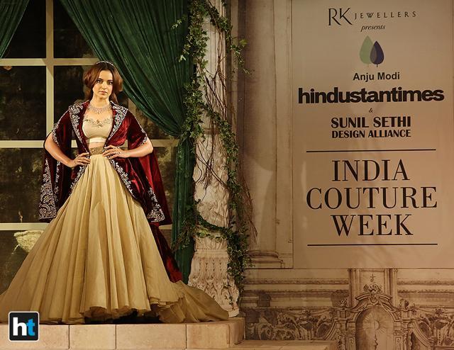 Kangana Ranaut look was modern and sophisticated with Victorian-era edginess. (Raajessh Kashyap/HT Photo) Kangana Ranaut look was modern and sophisticated with Victorian-era edginess. (Raajessh Kashyap/HT Photo)